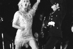 19761