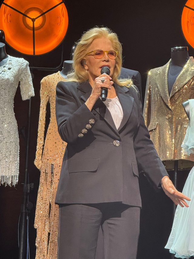 Site officiel de Sylvie Vartan